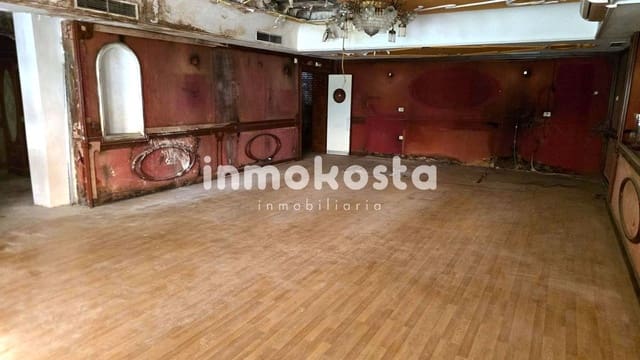 Erhverv til salg i Playa Levante, Benidorm - € 750.000 (Ref: 9618023)