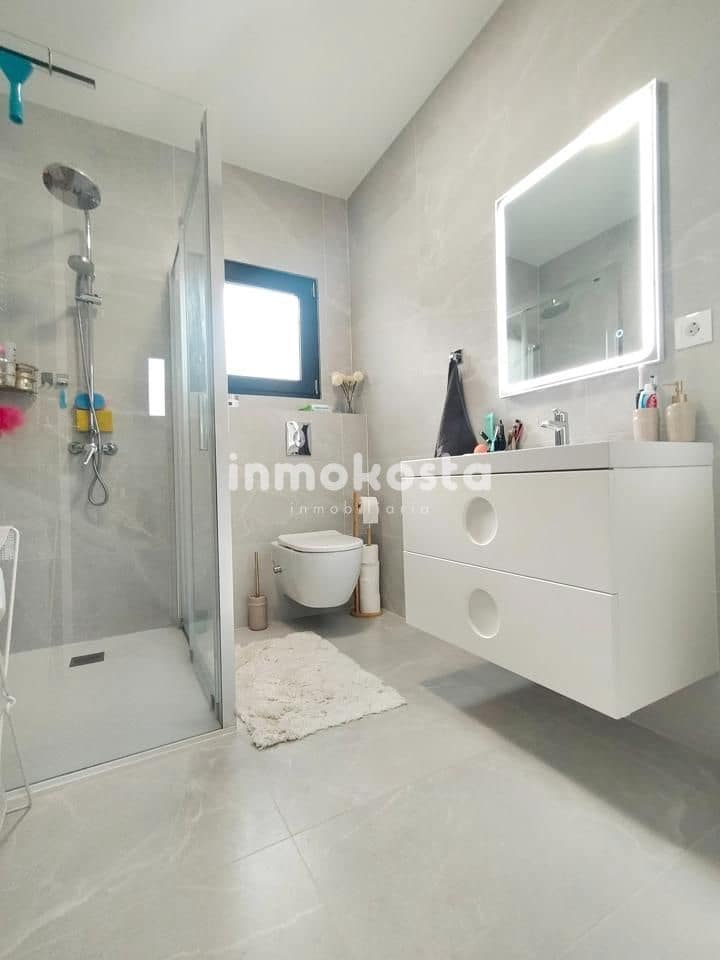 4 sovrum Villa till salu i Benidorm med pool garage - 870 000 € (Ref: 9618024)