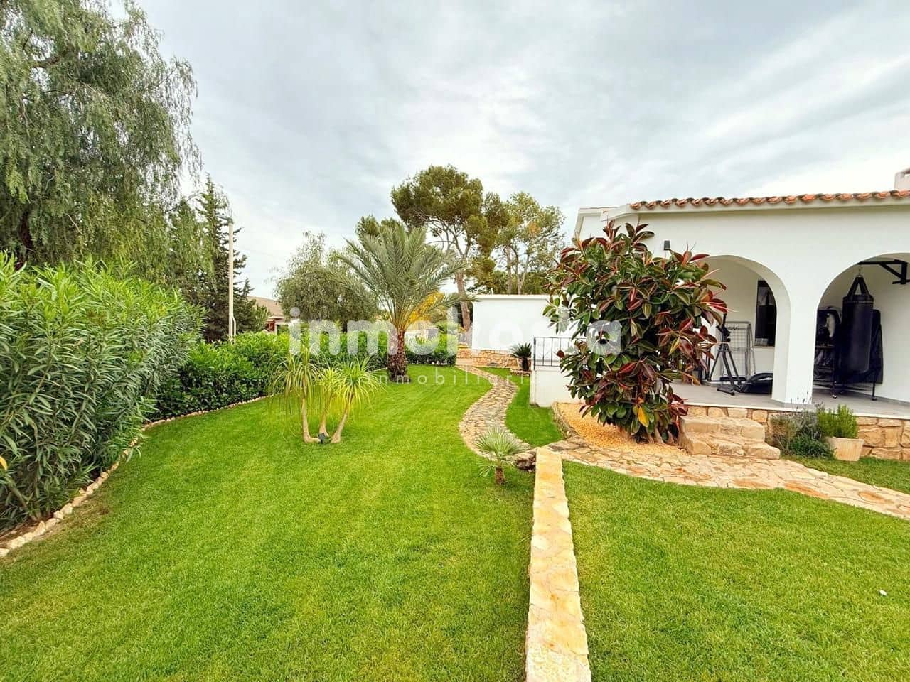 4 sovrum Villa till salu i Benidorm med pool garage - 870 000 € (Ref: 9618024)