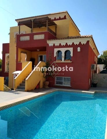 6 slaapkamer Halfvrijstaande villa te koop in Escandinavia - Cautivador, Alfaz del Pi / L'Alfàs del Pi met zwembad garage - € 590.000 (Ref: 9618032)