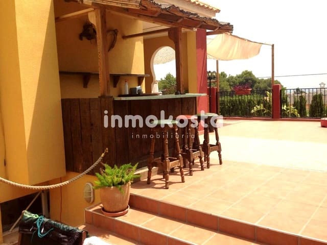 6 slaapkamer Halfvrijstaande villa te koop in Escandinavia - Cautivador, Alfaz del Pi / L'Alfàs del Pi met zwembad garage - € 590.000 (Ref: 9618032)