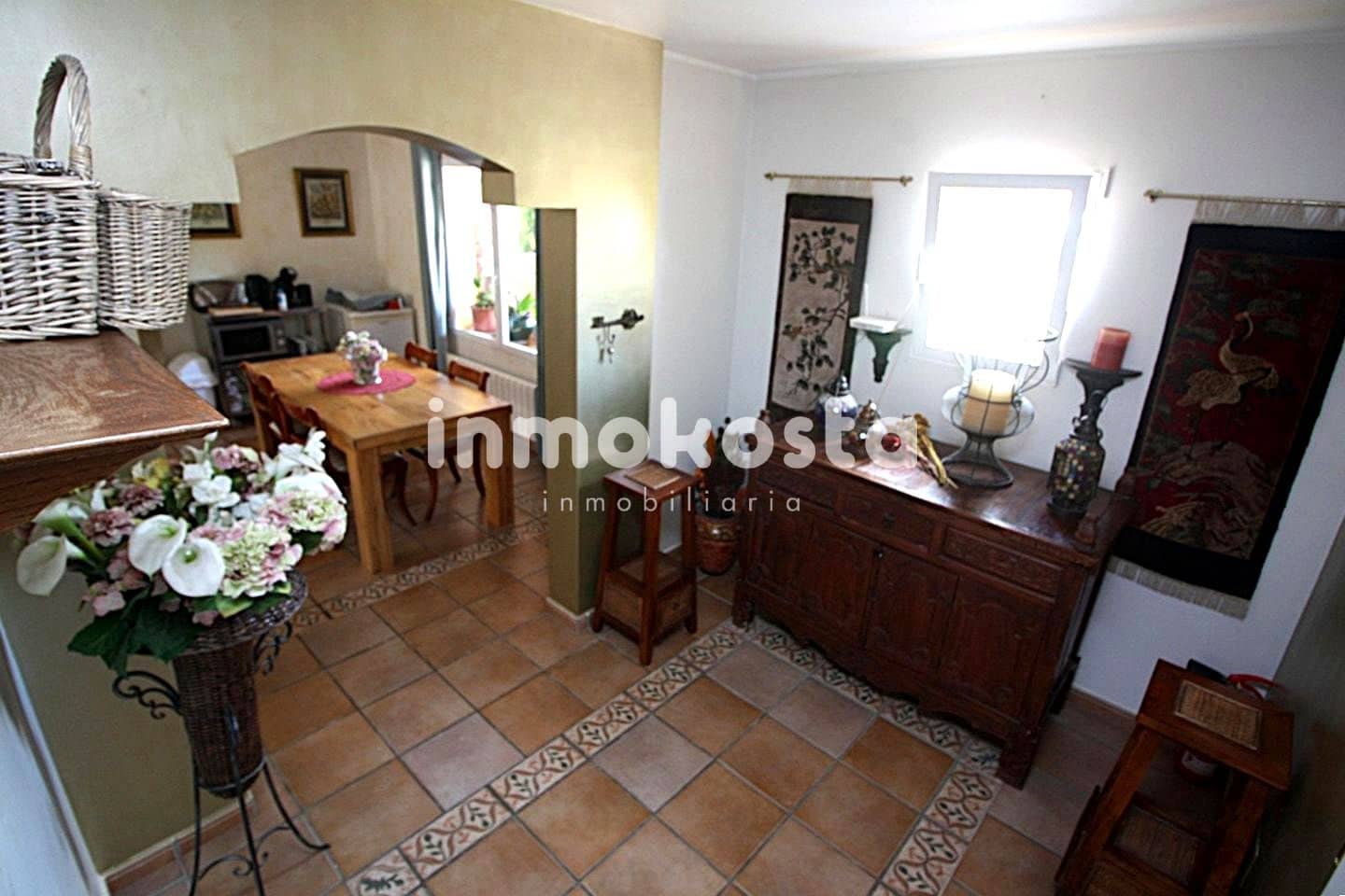 6 slaapkamer Halfvrijstaande villa te koop in Alfaz del Pi / L'Alfas del Pi met zwembad garage - € 590.000 (Ref: 9618032)