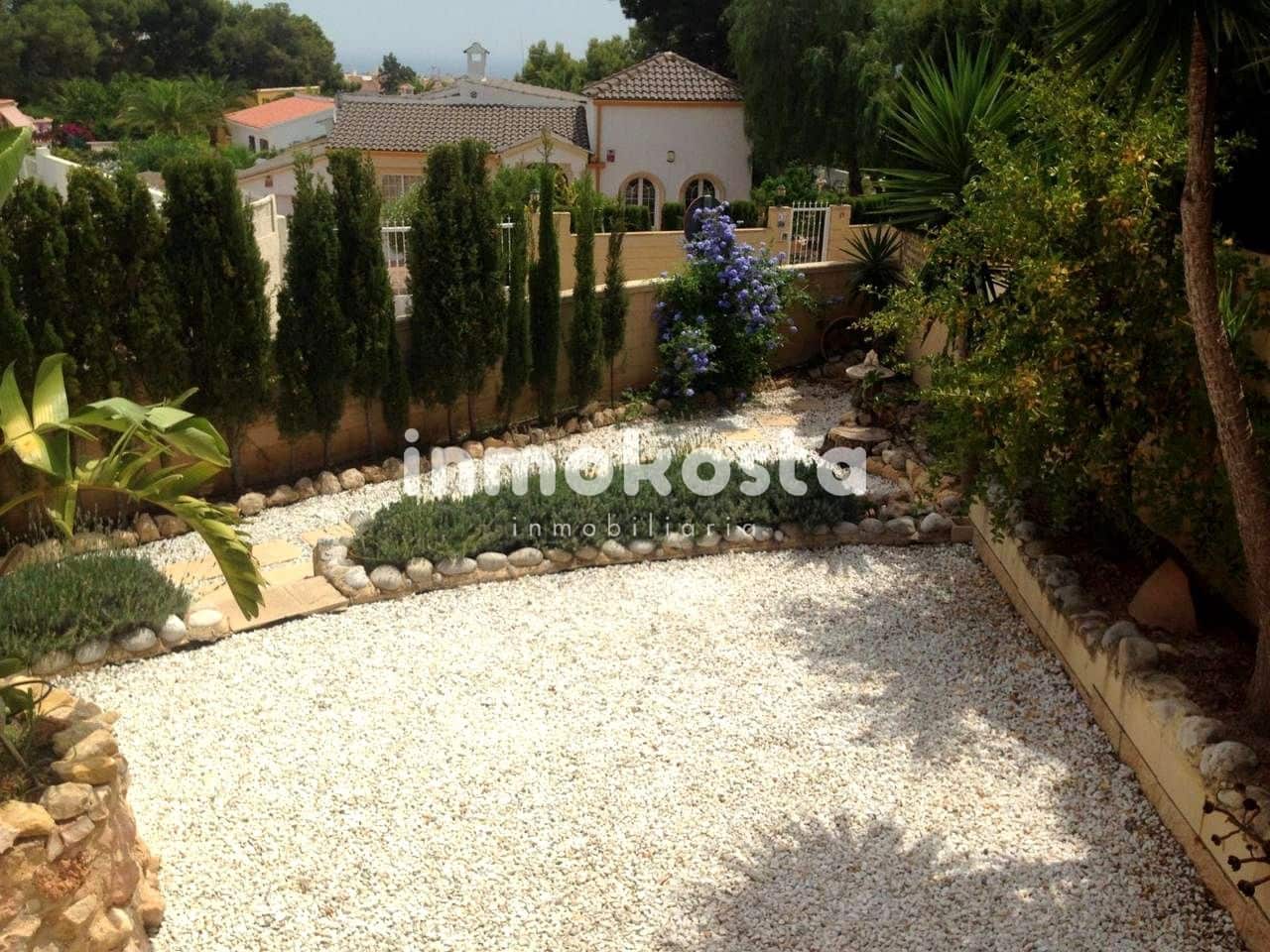 6 slaapkamer Halfvrijstaande villa te koop in Alfaz del Pi / L'Alfas del Pi met zwembad garage - € 590.000 (Ref: 9618032)