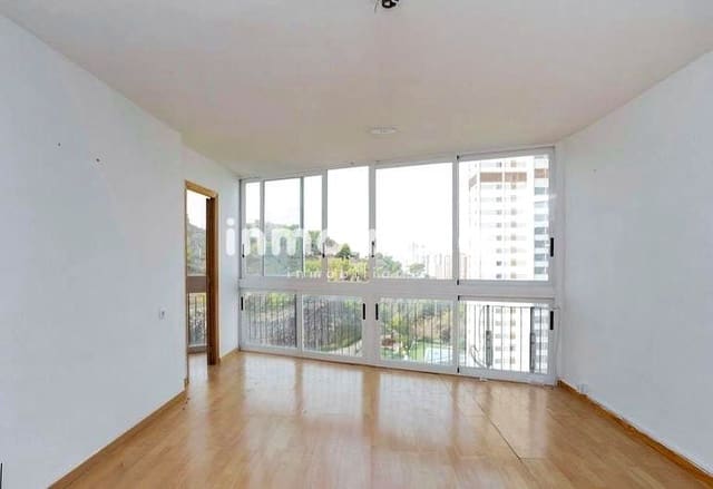 3 bedroom Flat for sale in Sierra Helada, Benidorm with pool - € 195,000 (Ref: 9618037)