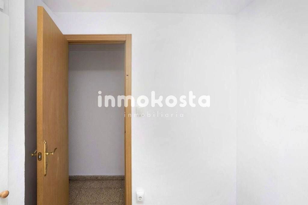 3 soveværelse Lejlighed til salg i Benidorm med swimmingpool - € 170.000 (Ref: 9618040)