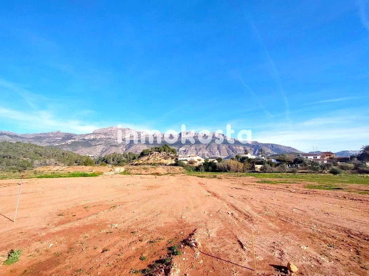 Grunde uden byggetilladelser til salg i Altea - € 59.000 (Ref: 9618041)