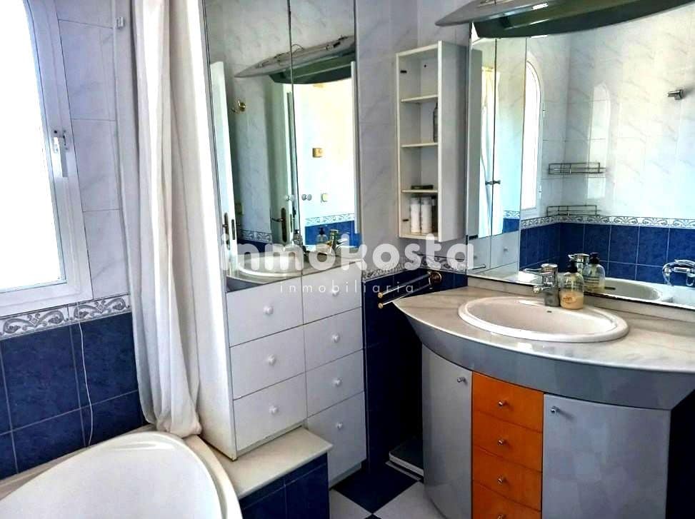 4 slaapkamer Villa te koop in Alfaz del Pi / L'Alfas del Pi met zwembad garage - € 665.000 (Ref: 9618042)