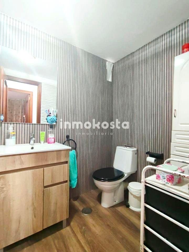 3 soverom Leilighet til salgs i Benidorm med svømmebasseng garasje - € 282 500 (Ref: 9618043)