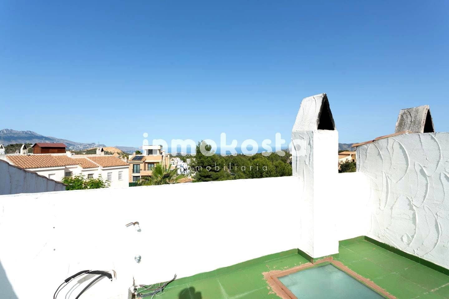 3 soveværelse Semi-Rækkehus til salg i La Nucia med swimmingpool garage - € 268.000 (Ref: 9618045)