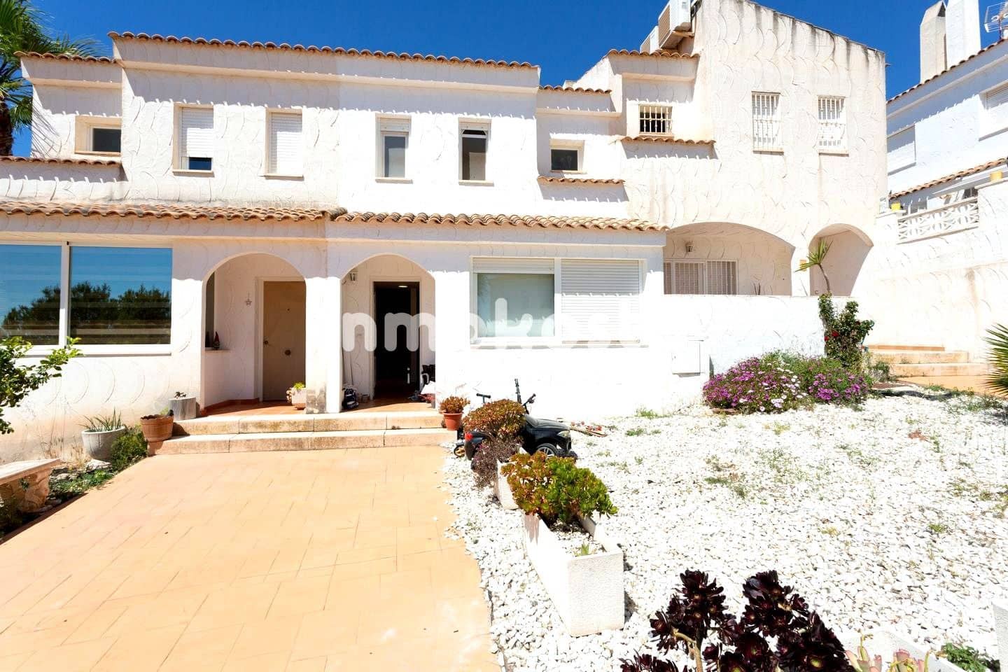 3 soveværelse Semi-Rækkehus til salg i La Nucia med swimmingpool garage - € 268.000 (Ref: 9618045)