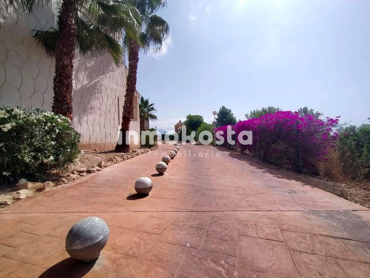 3 soveværelse Semi-Rækkehus til salg i La Nucia med swimmingpool garage - € 268.000 (Ref: 9618045)