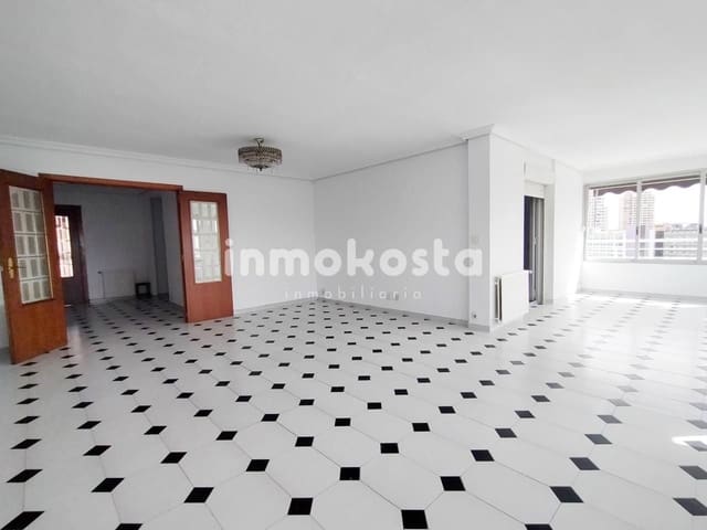 4 soveværelse Lejlighed til salg i Levante Alto, Benidorm med swimmingpool garage - € 495.000 (Ref: 9618048)