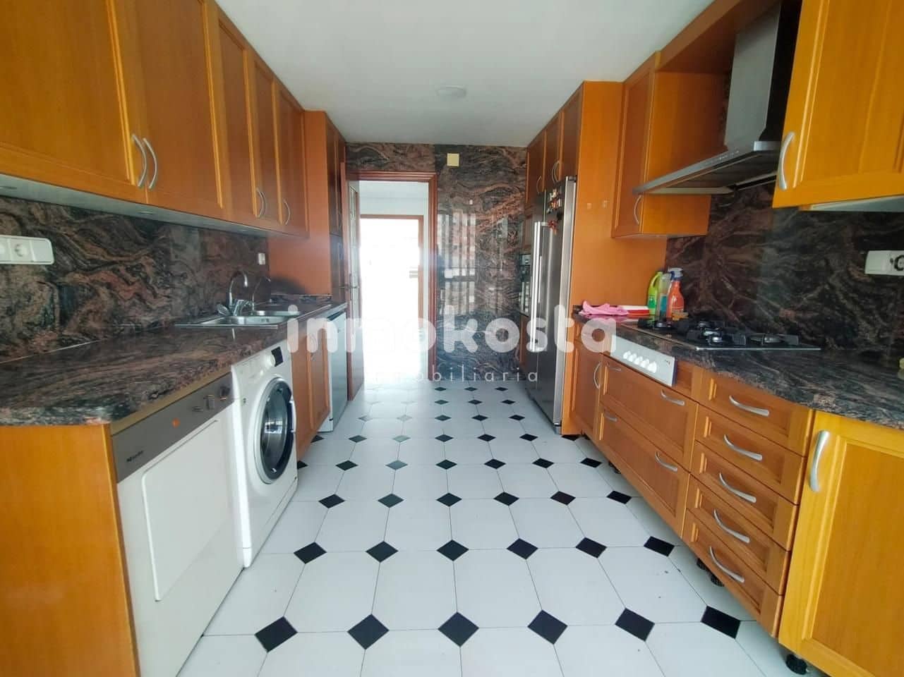 4 soveværelse Lejlighed til salg i Benidorm med swimmingpool garage - € 495.000 (Ref: 9618048)