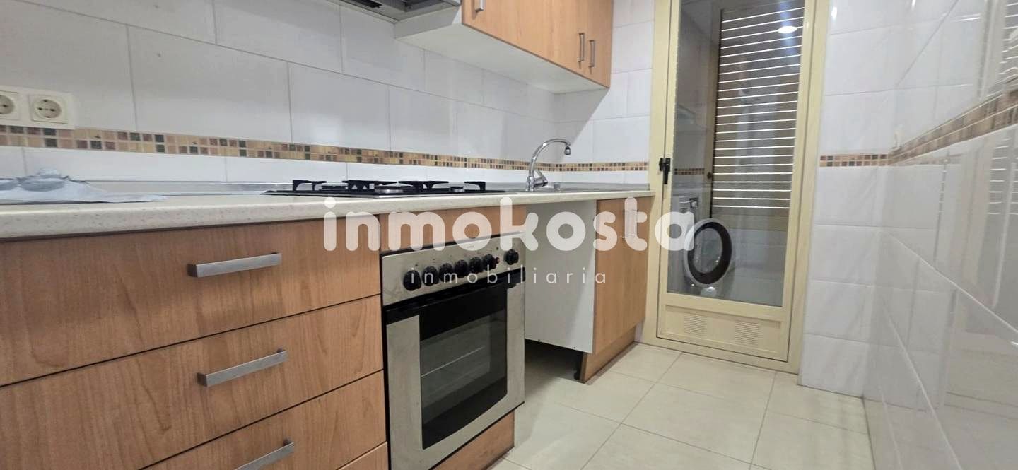 2 soveværelse Lejlighed til salg i Alfaz del Pi / L'Alfas del Pi med swimmingpool garage - € 310.000 (Ref: 9618049)