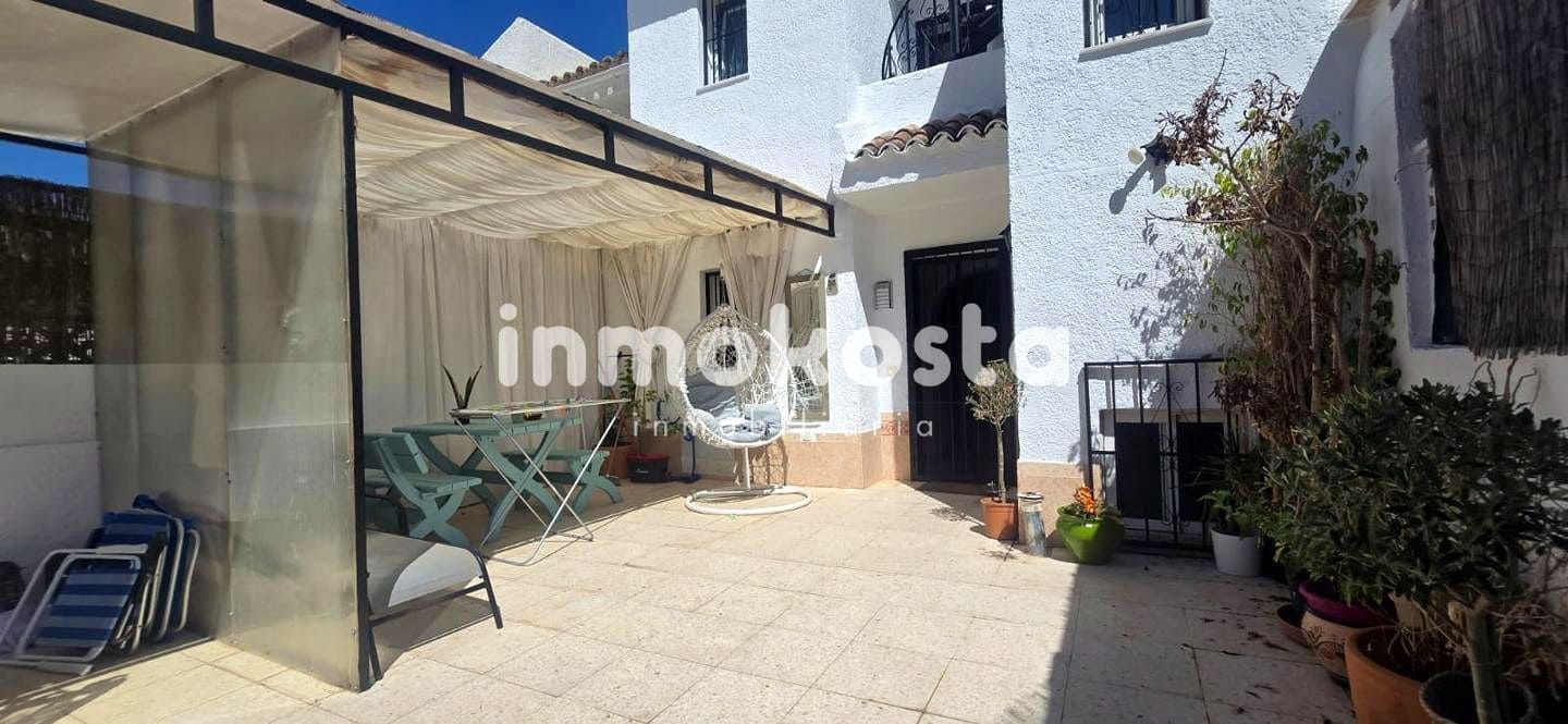 5 soveværelse Bungalow til salg i La Nucia med swimmingpool - € 250.000 (Ref: 9618050)