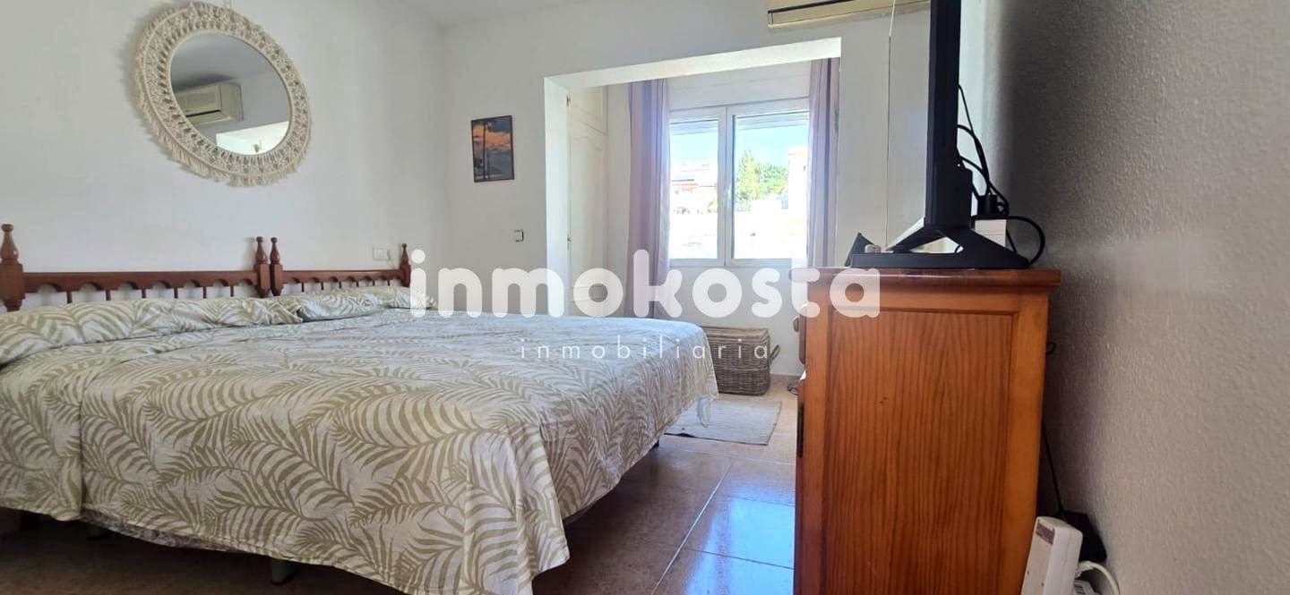 5 soveværelse Bungalow til salg i La Nucia med swimmingpool - € 250.000 (Ref: 9618050)