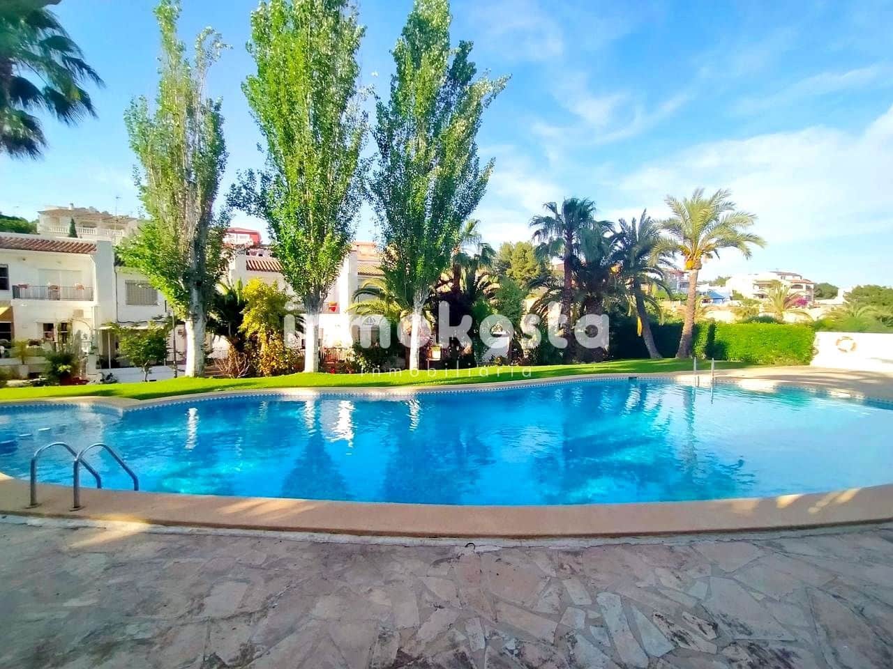 5 soveværelse Bungalow til salg i La Nucia med swimmingpool - € 250.000 (Ref: 9618050)