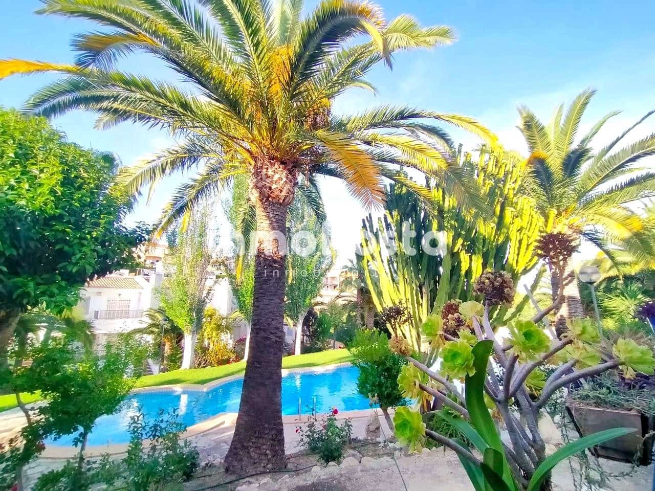 5 soveværelse Bungalow til salg i La Nucia med swimmingpool - € 250.000 (Ref: 9618050)