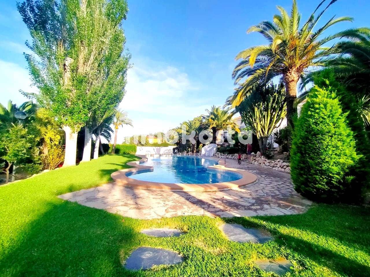 5 soveværelse Bungalow til salg i La Nucia med swimmingpool - € 250.000 (Ref: 9618050)