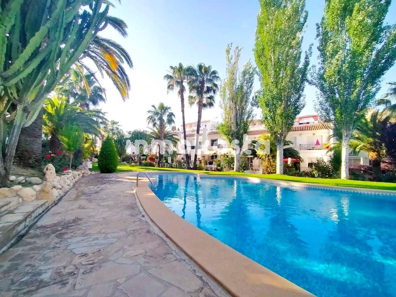 5 soveværelse Bungalow til salg i La Nucia med swimmingpool - € 250.000 (Ref: 9618050)