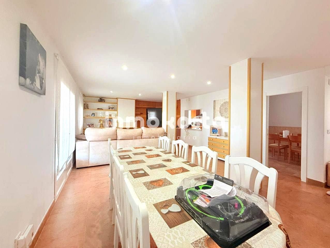 4 makuuhuone Huvila myytävänä paikassa La Villajoyosa / Vila Joiosa mukana uima-altaan 
autotalli - 390 000 € (Ref: 9618053)