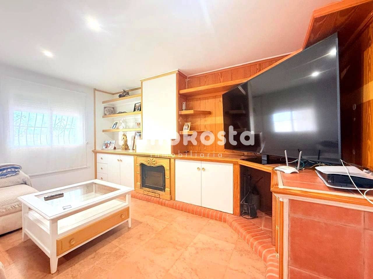 4 makuuhuone Huvila myytävänä paikassa La Villajoyosa / Vila Joiosa mukana uima-altaan 
autotalli - 390 000 € (Ref: 9618053)