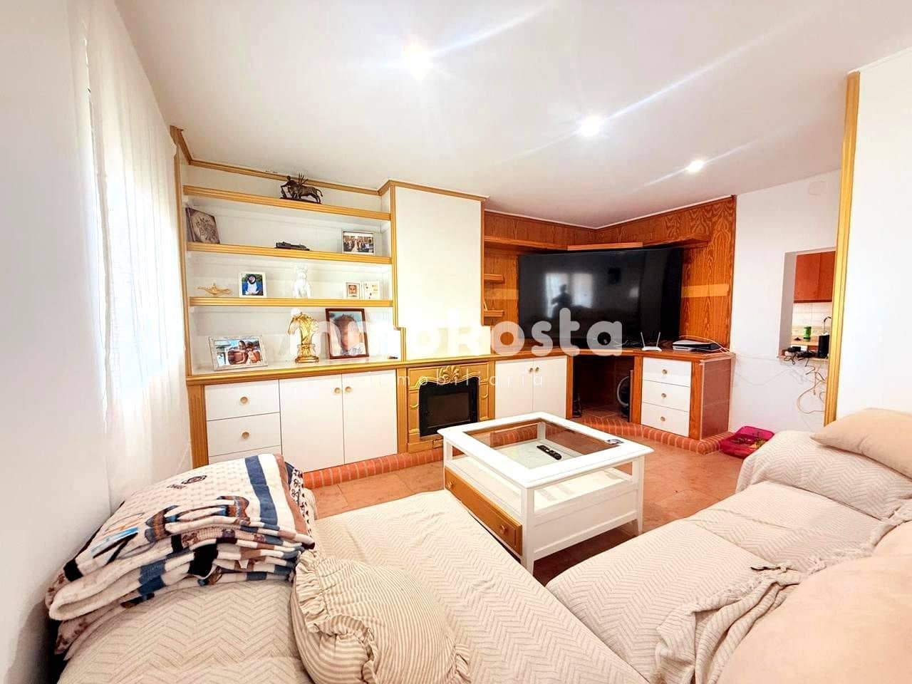 4 makuuhuone Huvila myytävänä paikassa La Villajoyosa / Vila Joiosa mukana uima-altaan 
autotalli - 390 000 € (Ref: 9618053)