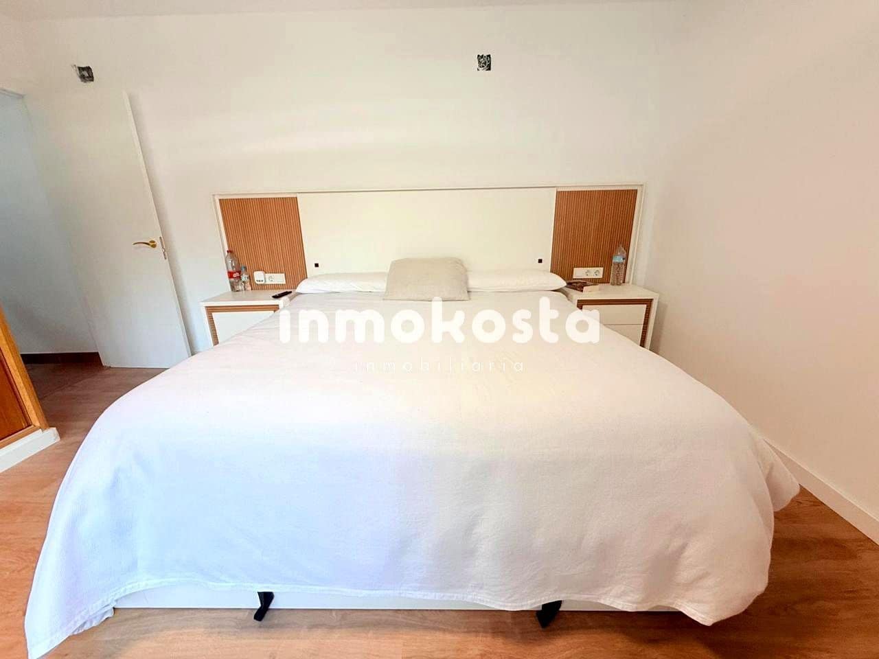 4 makuuhuone Huvila myytävänä paikassa La Villajoyosa / Vila Joiosa mukana uima-altaan 
autotalli - 390 000 € (Ref: 9618053)