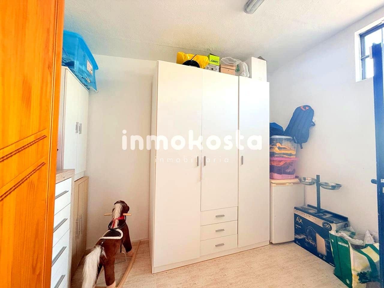 4 makuuhuone Huvila myytävänä paikassa La Villajoyosa / Vila Joiosa mukana uima-altaan 
autotalli - 390 000 € (Ref: 9618053)