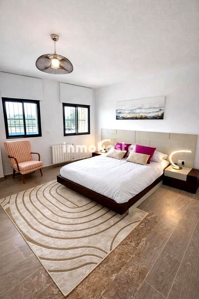 4 bedroom Villa for sale in La Nucia with pool garage - € 895,000 (Ref: 9618134)