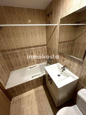 3 soveværelse Lejlighed til salg i Pueblo - Urbanizaciones, Alfaz del Pi / L'Alfàs del Pi med garage - € 255.000 (Ref: 9618502)