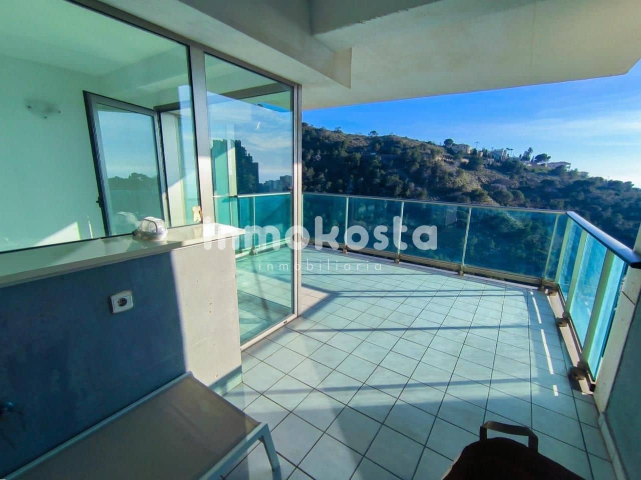 Piso de 2 habitaciones en Benidorm en venta con piscina garaje - 395.000 € (Ref: 9635227)