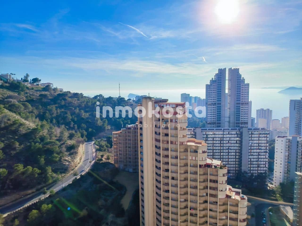 Piso de 2 habitaciones en Benidorm en venta con piscina garaje - 395.000 € (Ref: 9635227)