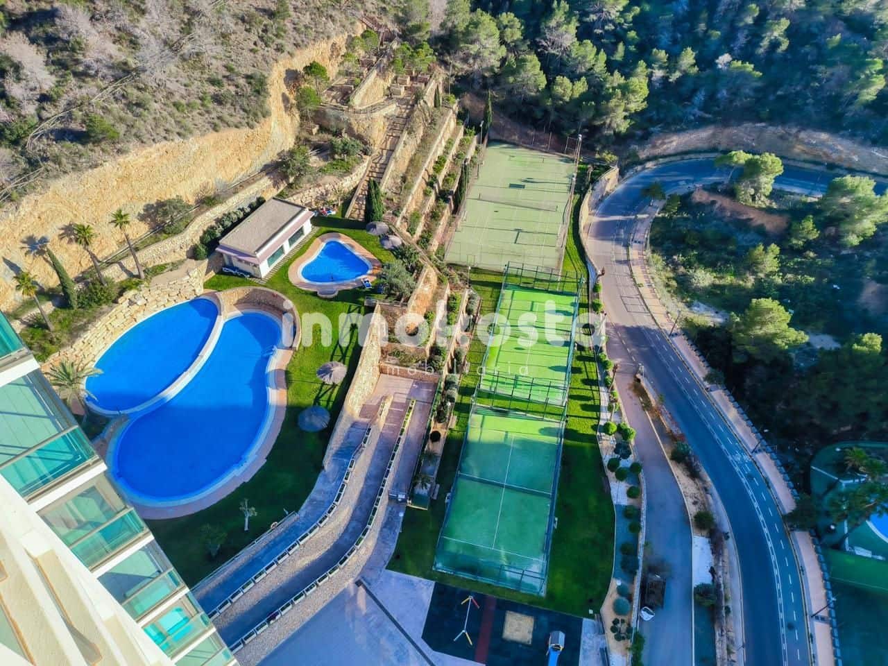 Piso de 2 habitaciones en Benidorm en venta con piscina garaje - 395.000 € (Ref: 9635227)