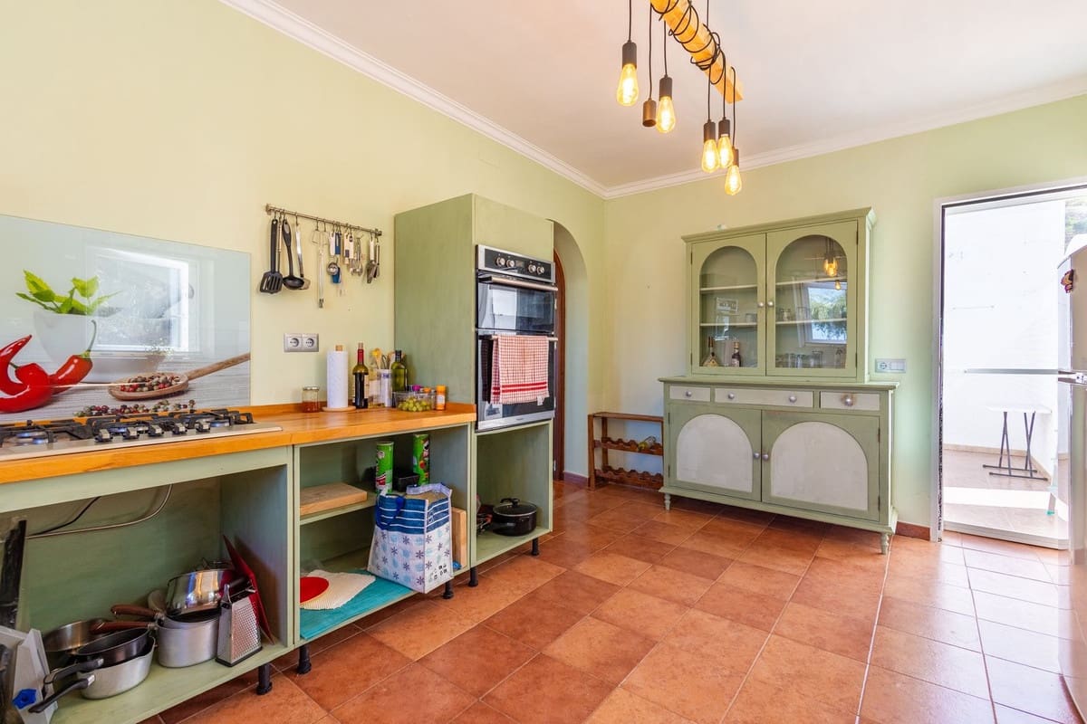 3 bedroom Finca/Country House for sale in Competa with pool garage - € 362,000 (Ref: 10004640)