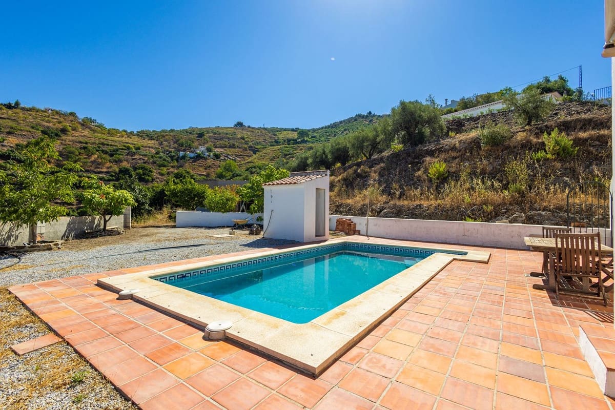 3 bedroom Finca/Country House for sale in Competa with pool garage - € 362,000 (Ref: 10004640)