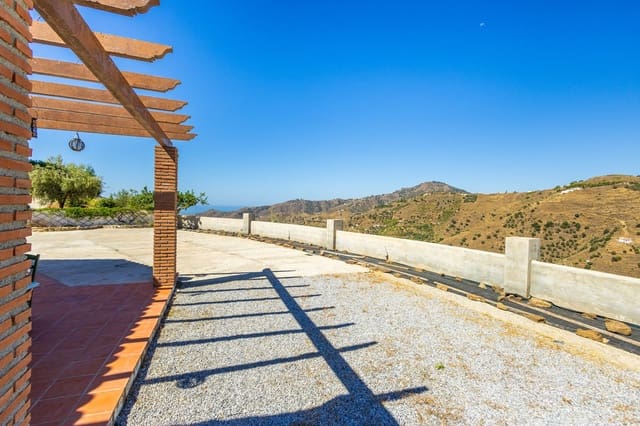 3 bedroom Finca/Country House for sale in Cómpeta with pool garage - € 362,000 (Ref: 10004640)