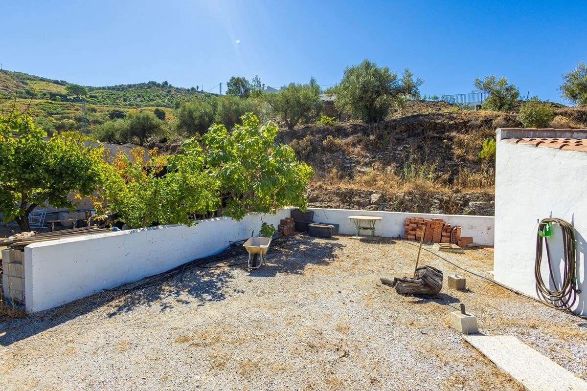 3 bedroom Finca/Country House for sale in Competa with pool garage - € 362,000 (Ref: 10004640)