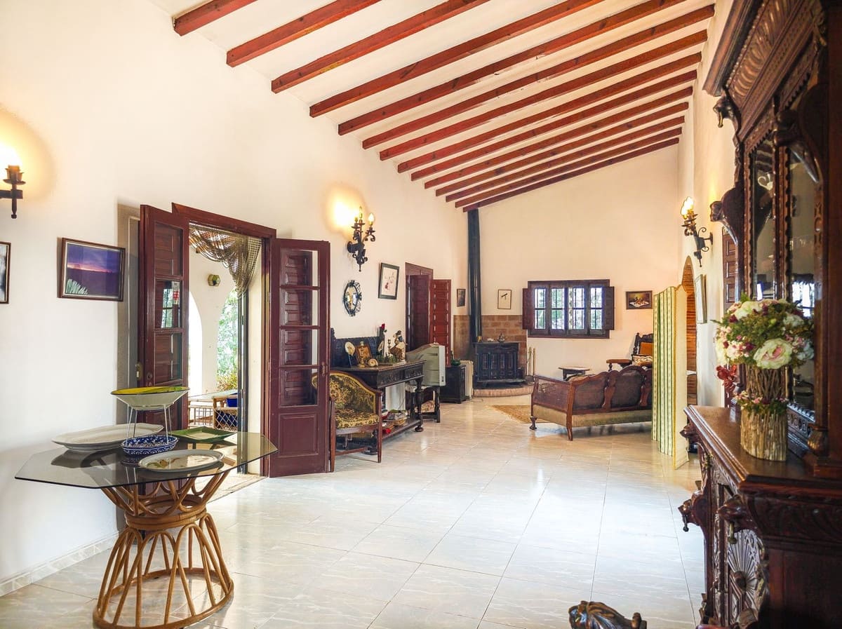 3 sovrum Villa till salu i Sedella med pool garage - 299 000 € (Ref: 10011903)