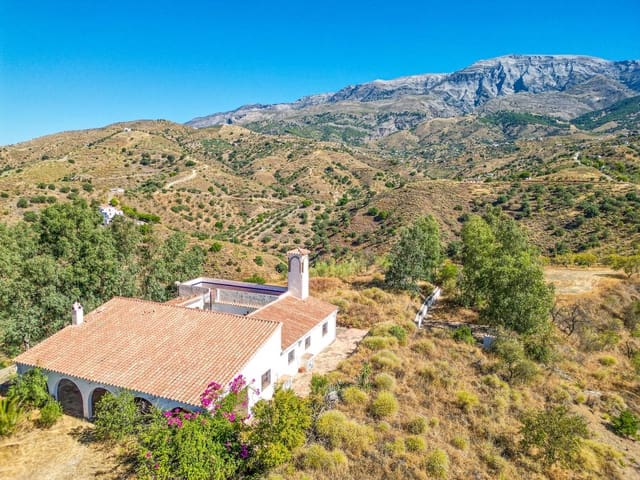 3 sovrum Villa till salu i Sedella med pool garage - 299 000 € (Ref: 10011903)