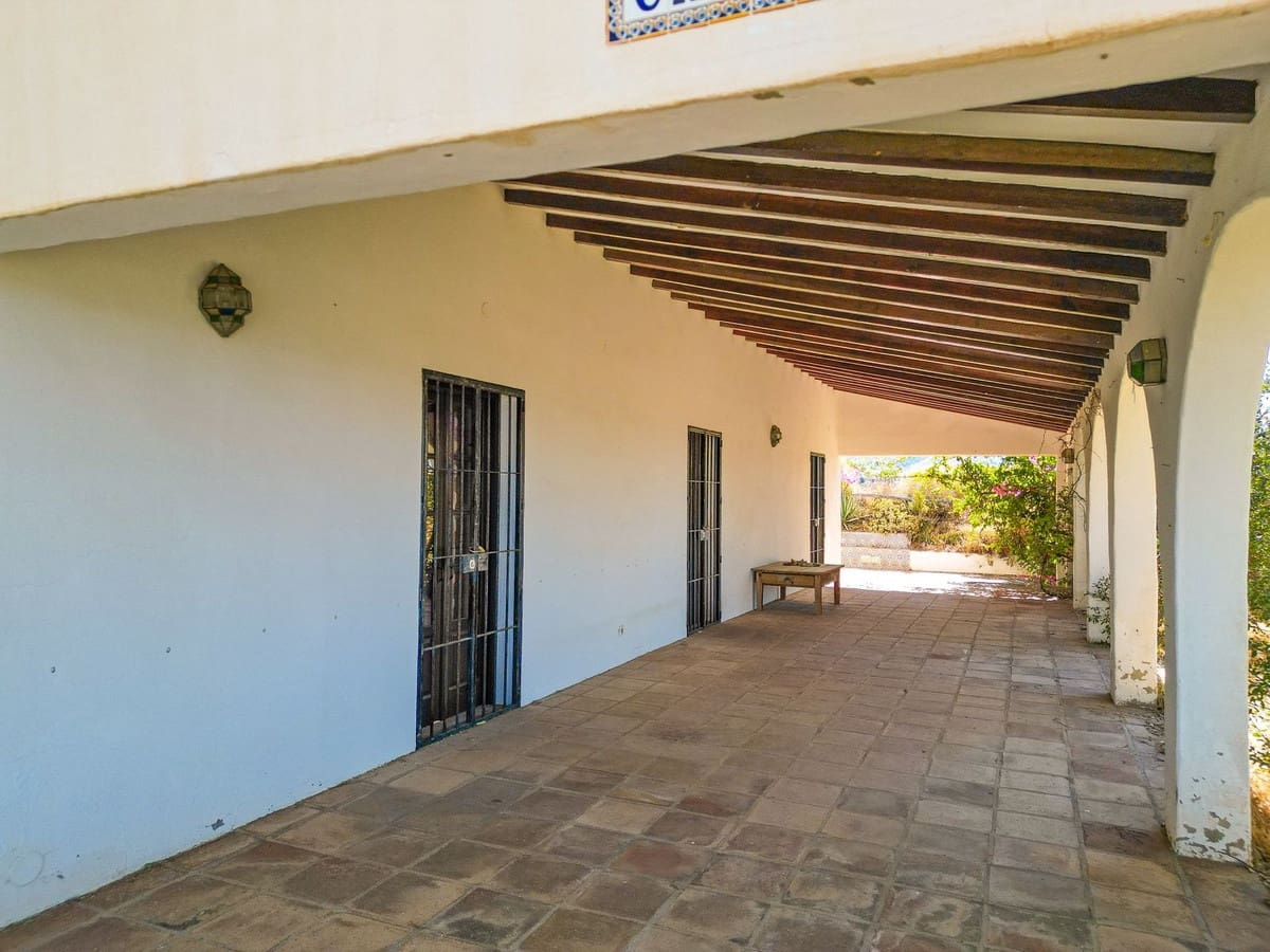 3 sovrum Villa till salu i Sedella med pool garage - 299 000 € (Ref: 10011903)