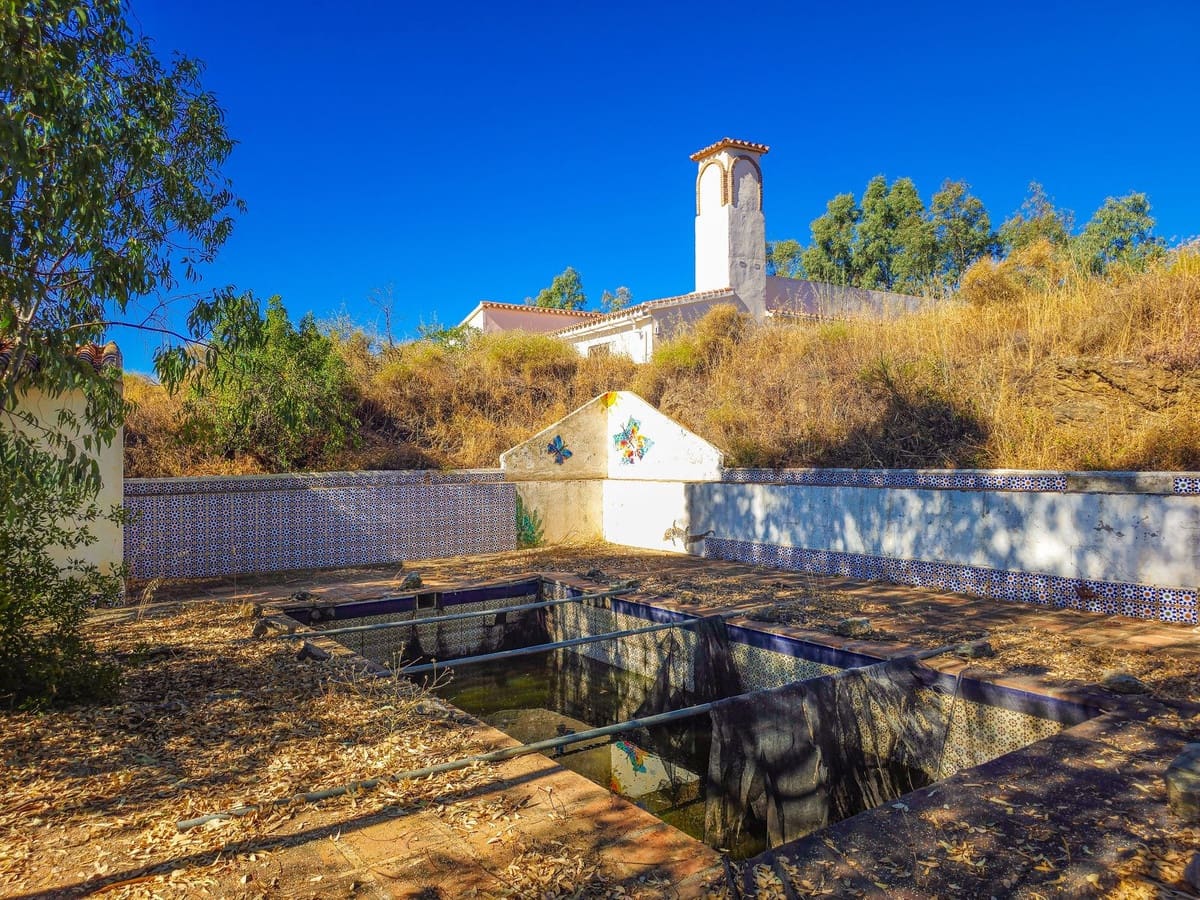 3 sovrum Villa till salu i Sedella med pool garage - 299 000 € (Ref: 10011903)