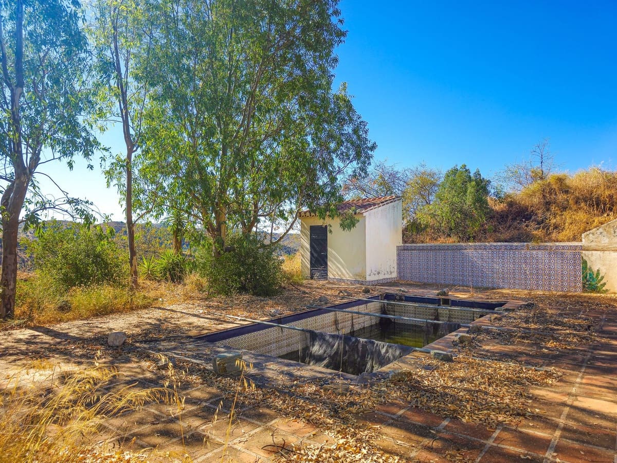 3 sovrum Villa till salu i Sedella med pool garage - 299 000 € (Ref: 10011903)