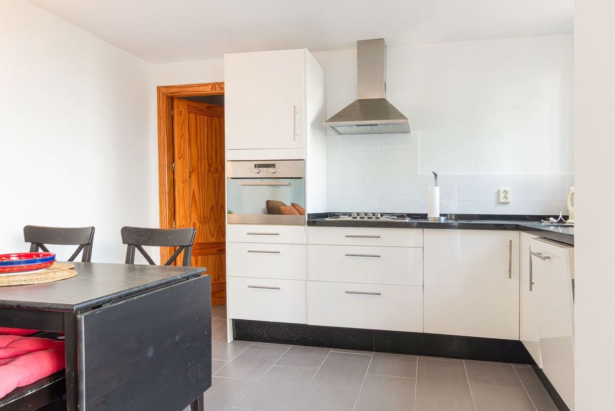 5 sovrum Villa till salu i Arenas med pool garage - 775 000 € (Ref: 10012735)