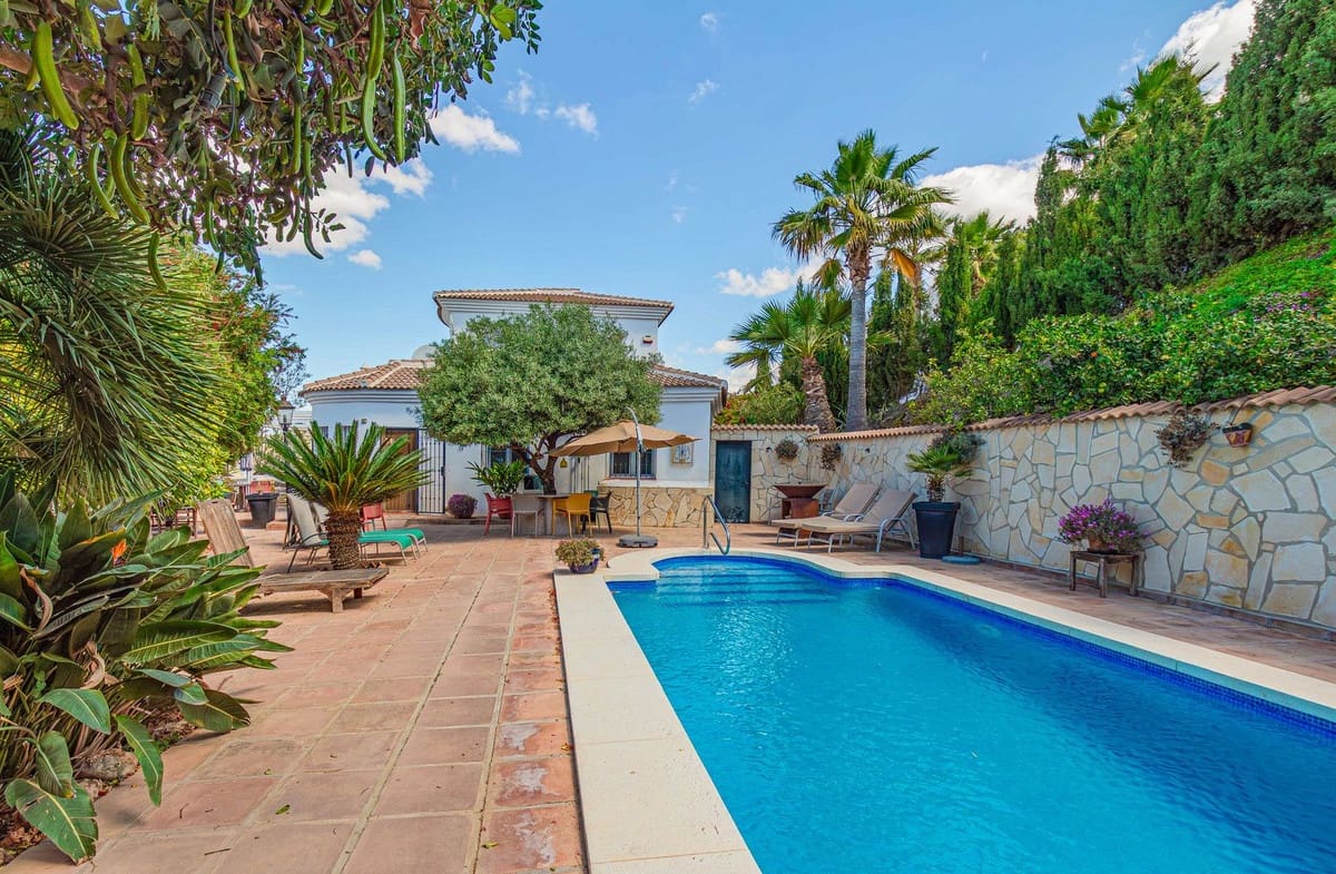 5 sovrum Villa till salu i Arenas med pool garage - 775 000 € (Ref: 10012735)