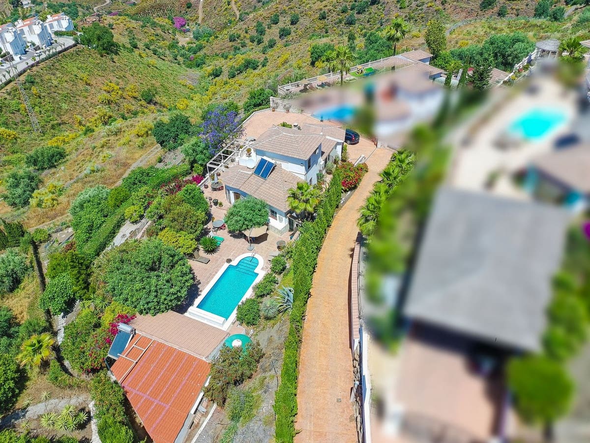5 sovrum Villa till salu i Arenas med pool garage - 775 000 € (Ref: 10012735)