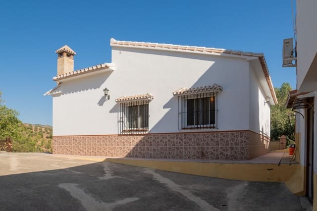 3 camera da letto Finca/Casa di Campagna in vendita in Alora con garage - 249.000 € (Rif: 10031007)