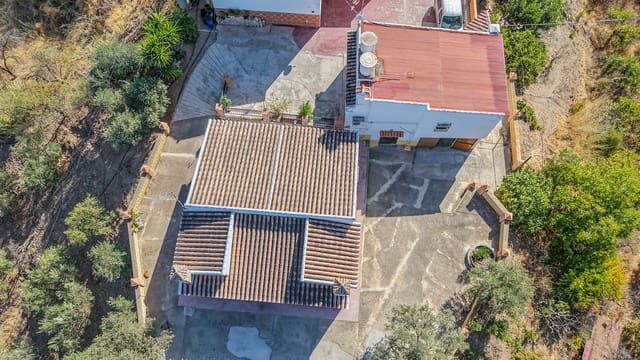 3 camera da letto Finca/Casa di Campagna in vendita in Alora con garage - 249.000 € (Rif: 10031007)