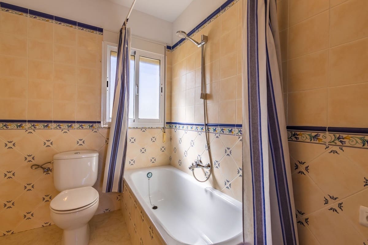 4 soverom Villa til salgs i Canillas de Aceituno med svømmebasseng garasje - € 525 000 (Ref: 10035710)
