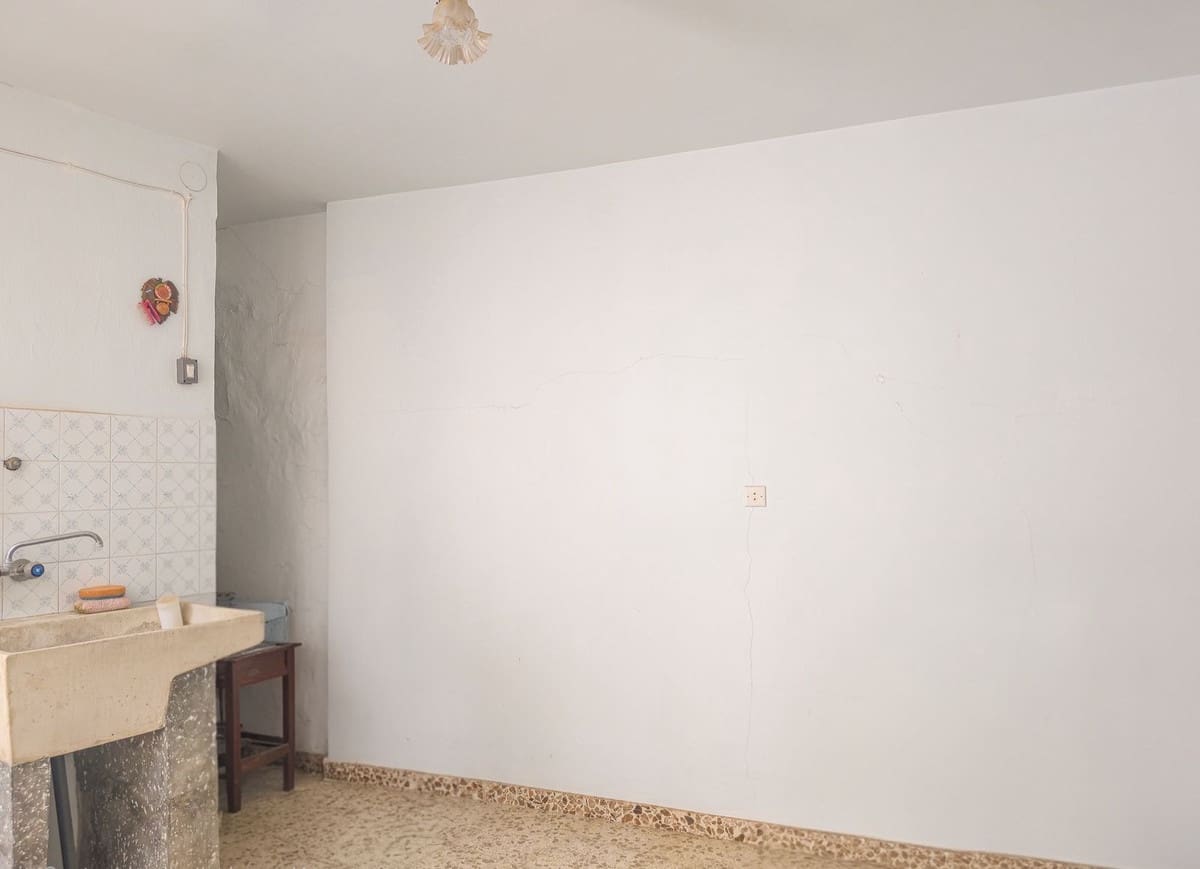 10 quarto Casa em Banda para venda em Competa - 210 000 € (Ref: 10036215)